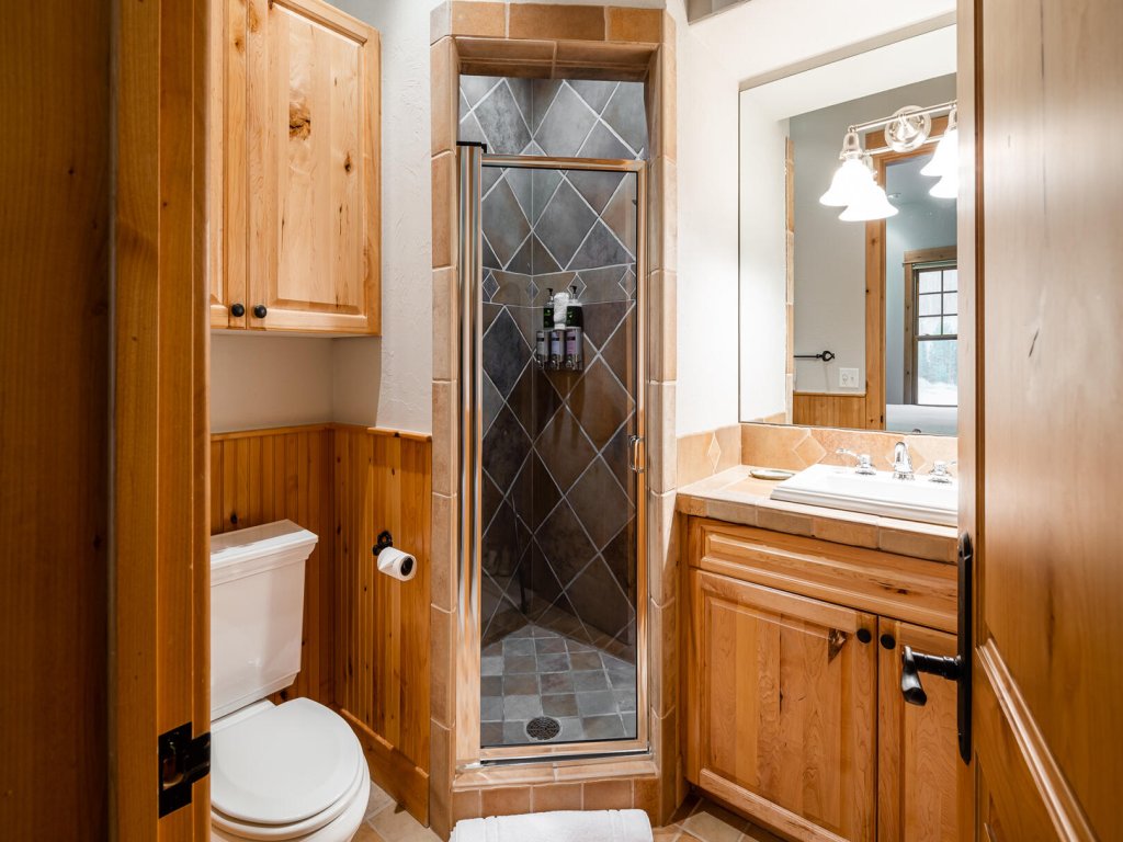 Penthouse 1 Vacation Rental in Big Sky - RedAwning