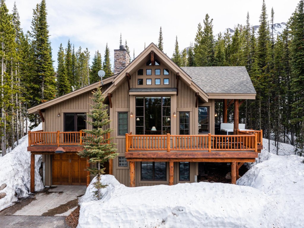 6 Mountain Home Road Vacation Rental in Big Sky - RedAwning