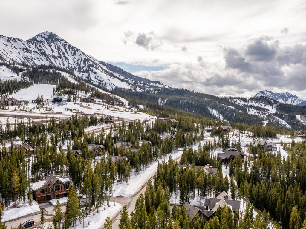 6 Mountain Home Road Vacation Rental in Big Sky - RedAwning