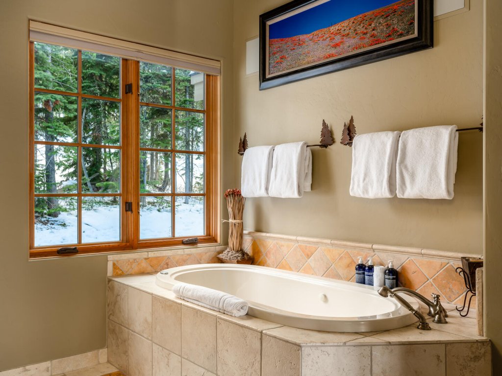 2 Mountain Home Vacation Rental in Big Sky - RedAwning
