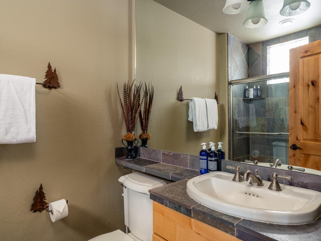 2 Mountain Home Vacation Rental in Big Sky - RedAwning