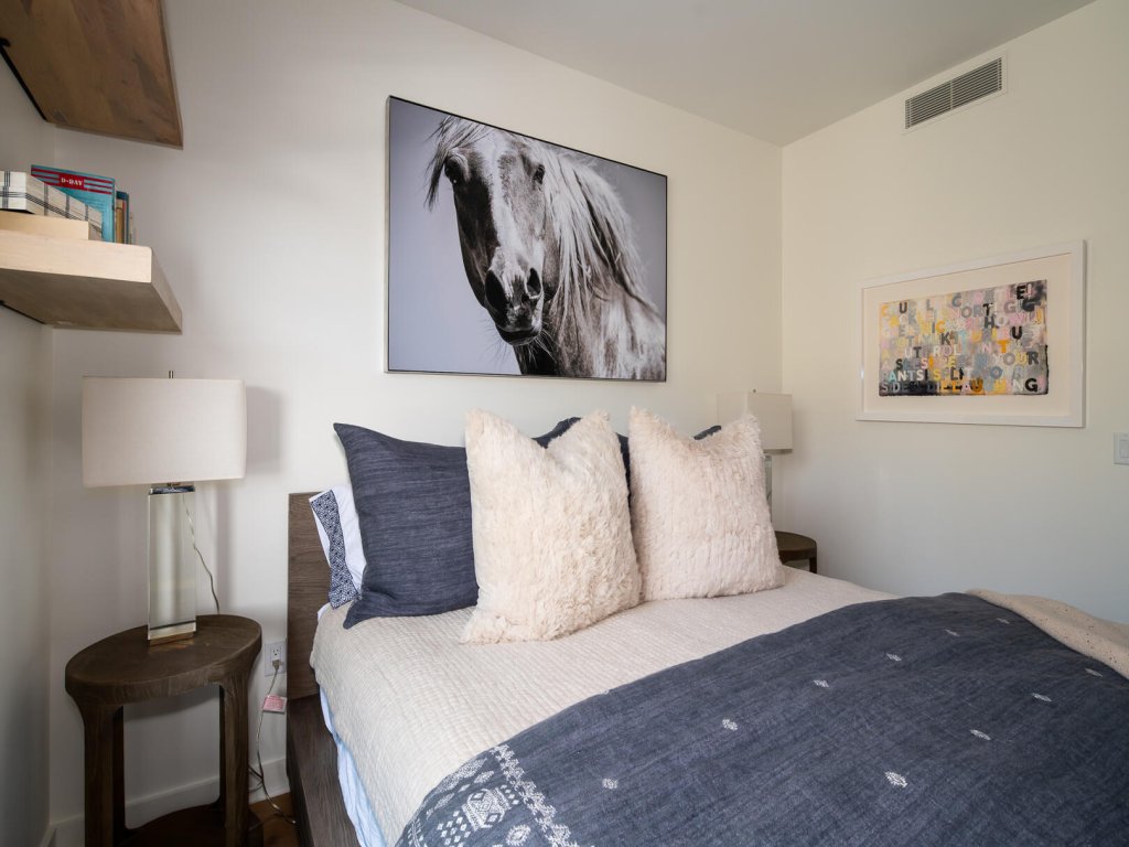 215 LakeLodge Vacation Rental in Big Sky - RedAwning