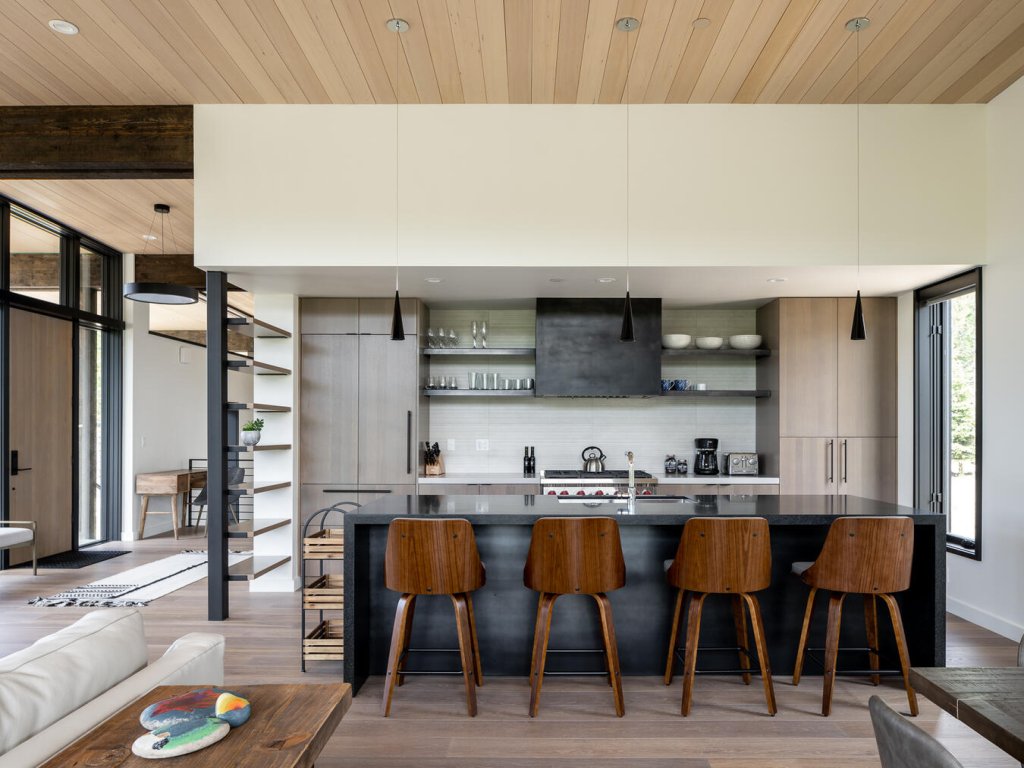 11 Treeline Vacation Rental in Big Sky - RedAwning