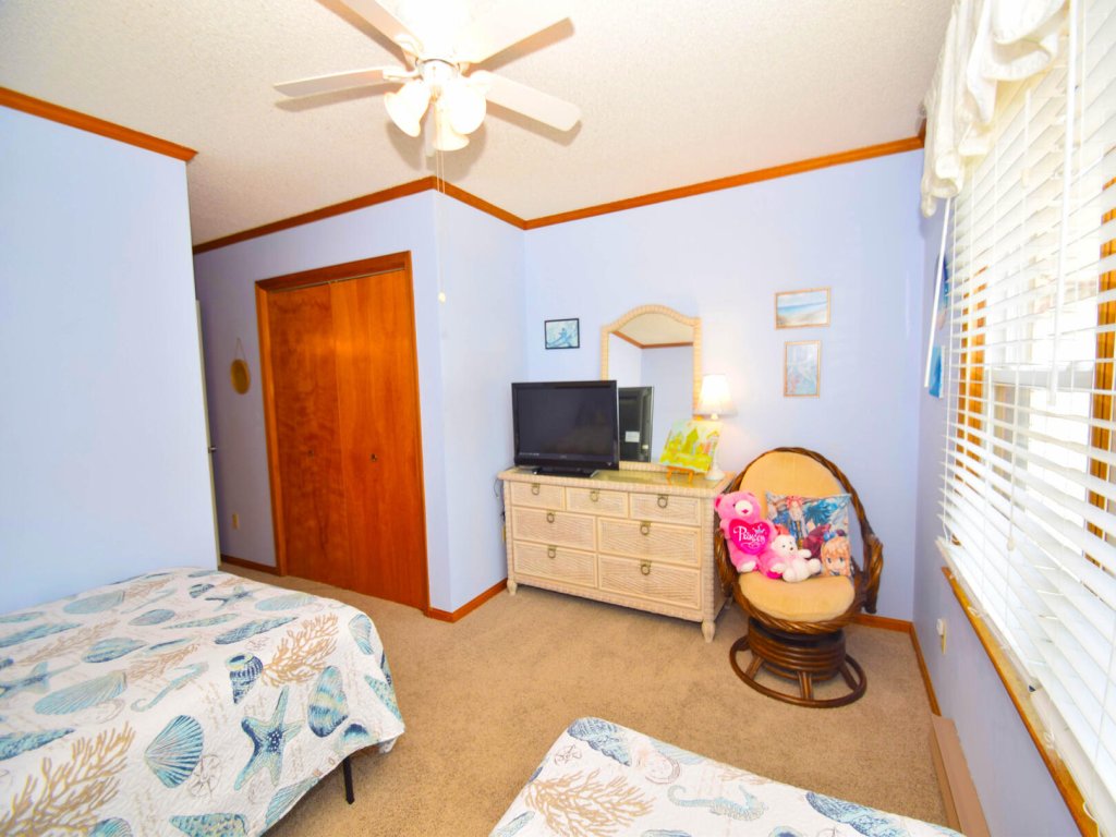Nanticoke Square 207B Vacation Rental in Ocean City - RedAwning