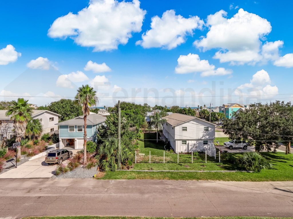 2505B W. 5th St Vacation Rental in Fernandina Beach - RedAwning