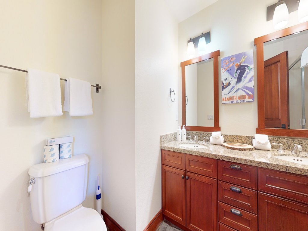 Juniper Crest #2 Vacation Rental in Mammoth Lakes - RedAwning