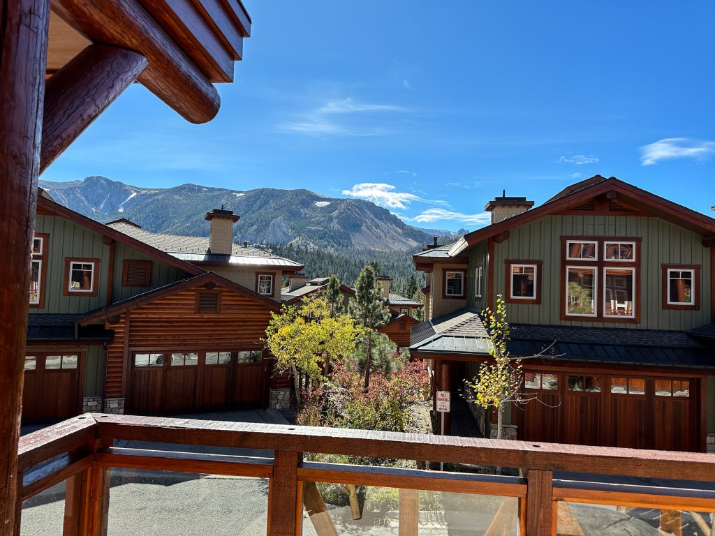 Juniper Crest #2 Vacation Rental in Mammoth Lakes - RedAwning