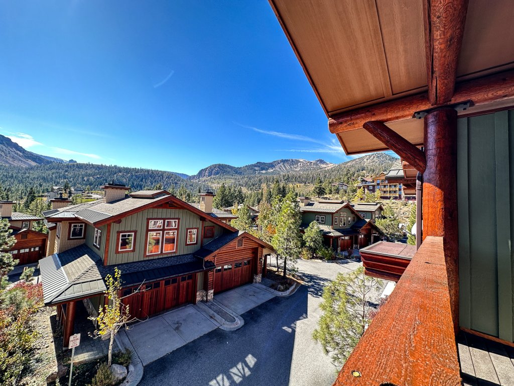 Juniper Crest #2 Vacation Rental in Mammoth Lakes - RedAwning