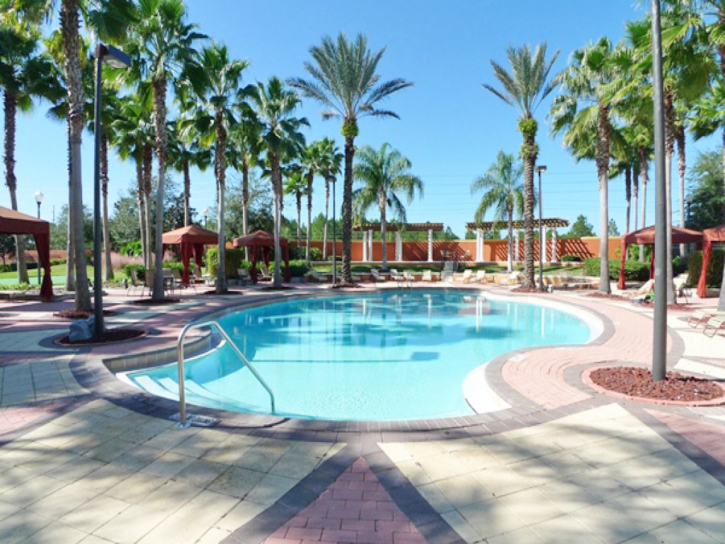 Solana Sunset Vacation Rental in Davenport - RedAwning