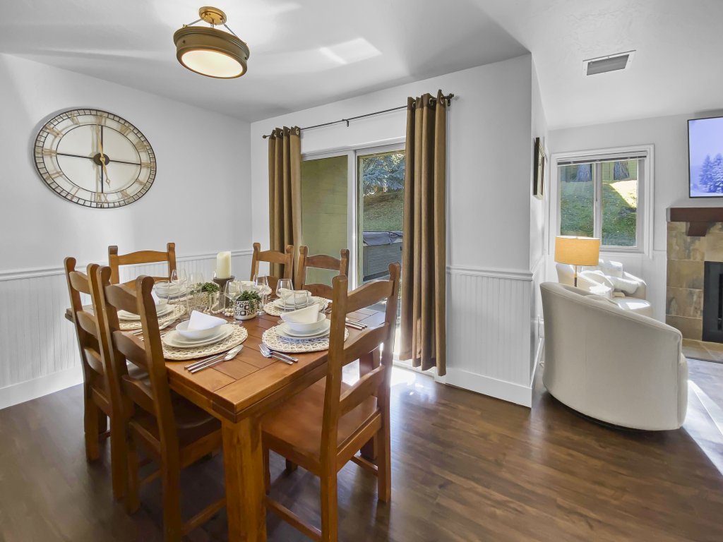 37C Hidden Creek Ski Retreat Hot Tub Fireplace and Views Vacation Rental in Park City - RedAwning