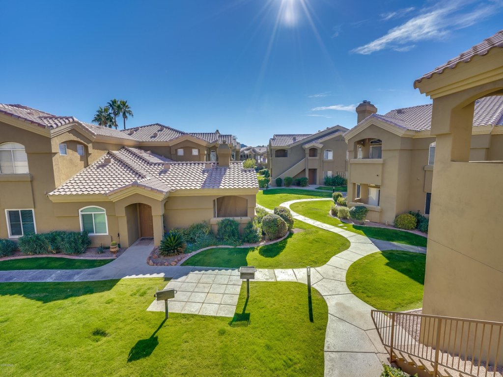 Villa Bella Terra Vacation Rental in Scottsdale - RedAwning