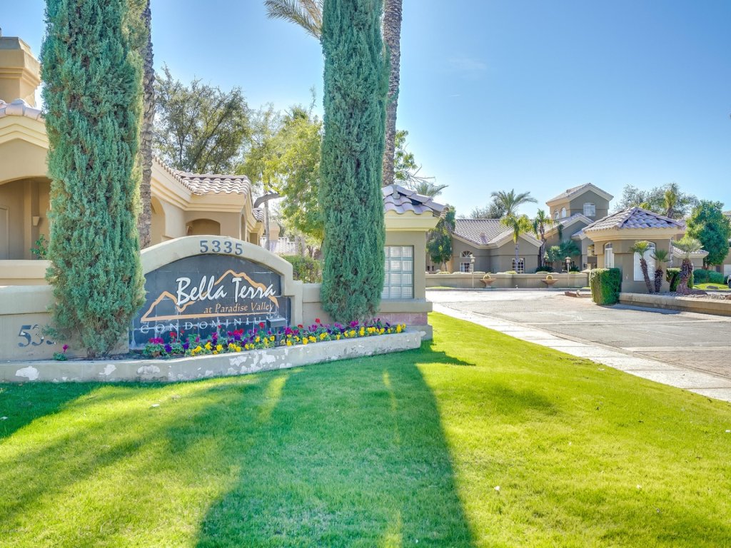 Villa Bella Terra Vacation Rental in Scottsdale - RedAwning