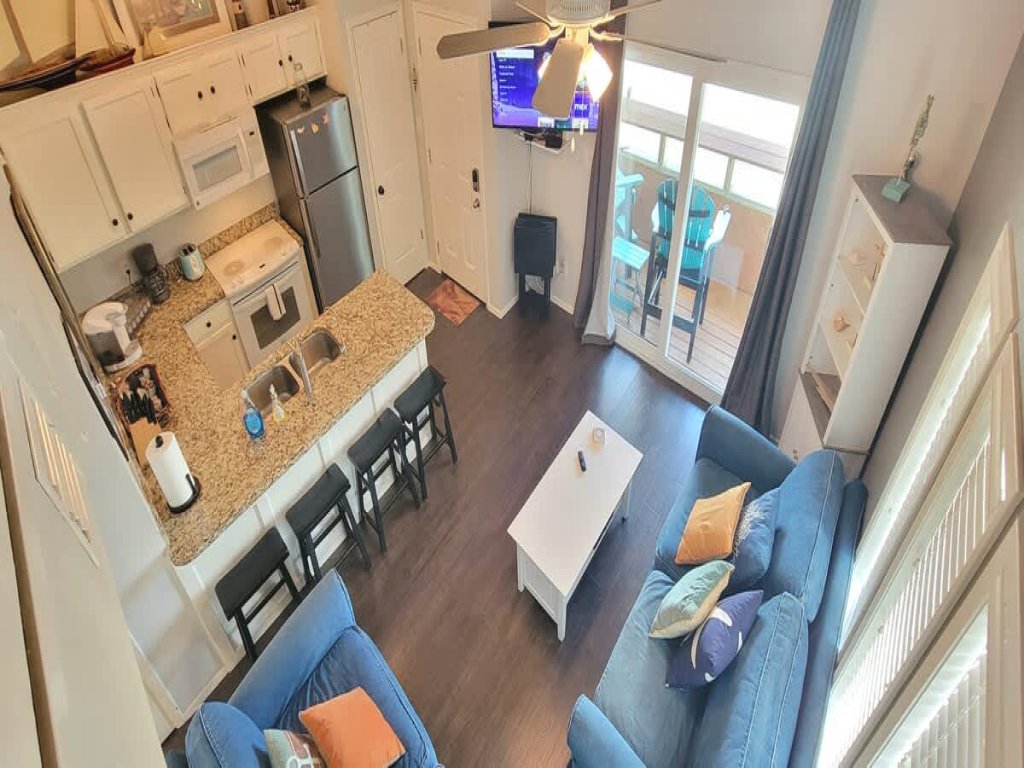 * Boat Slip * Waterfront Pool * Bay Sunset Views Vacation Rental in Port Isabel - RedAwning