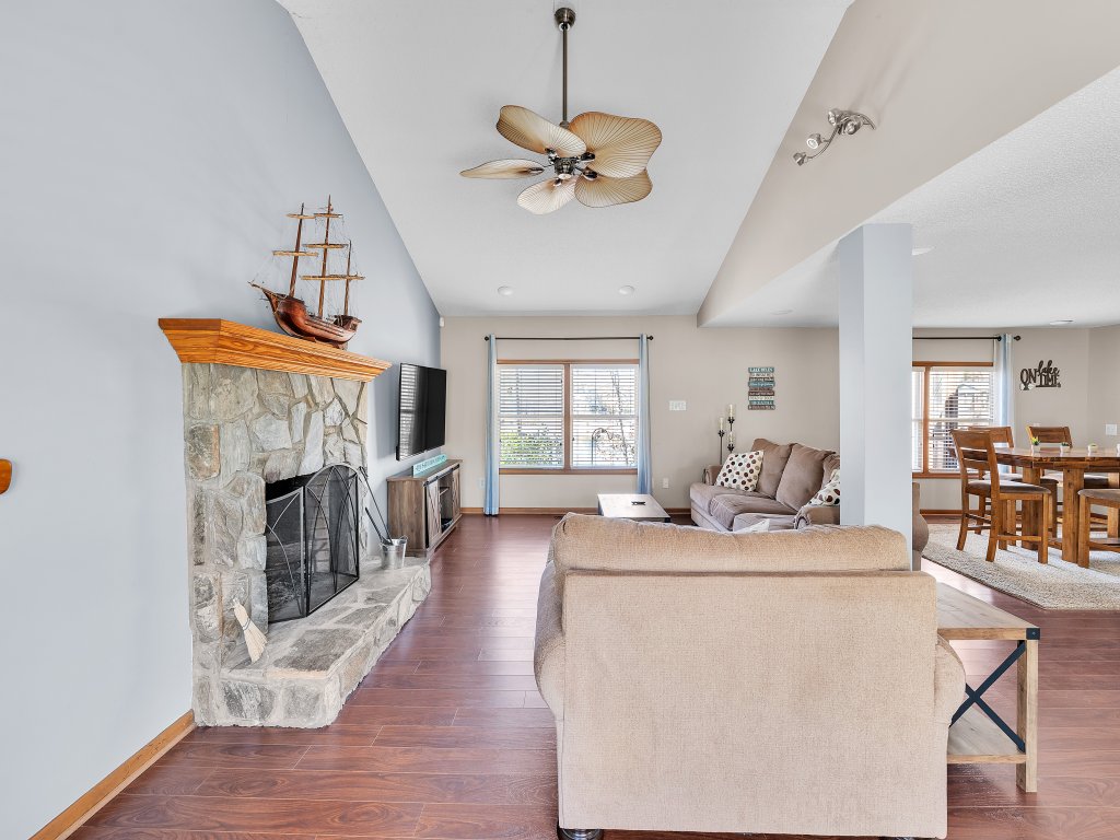 Spacious Hidden Paradise at Lake Norman Vacation Rental in North Carolina - RedAwning