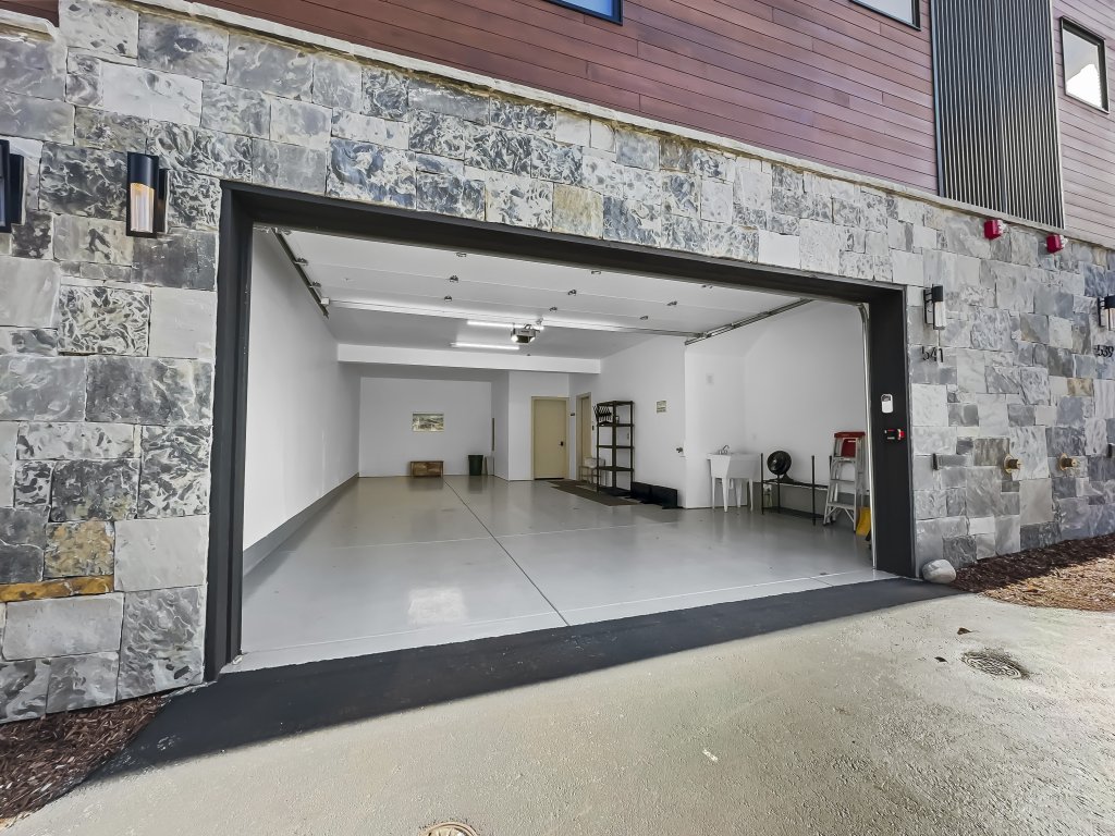 541 Center Circle 3Br 3.5Ba Vacation Rental in Silverthorne - RedAwning