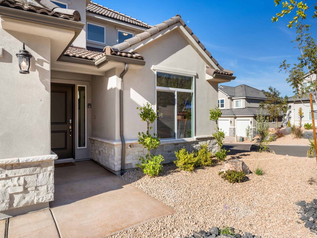 Flip Flop Therapy Vacation Rental in Utah - RedAwning