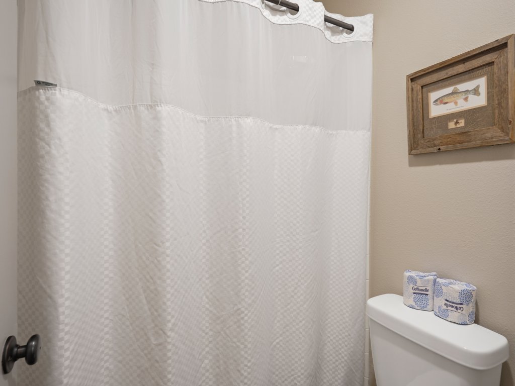 Seventh Mountain 1123 Vacation Rental in Bend - RedAwning