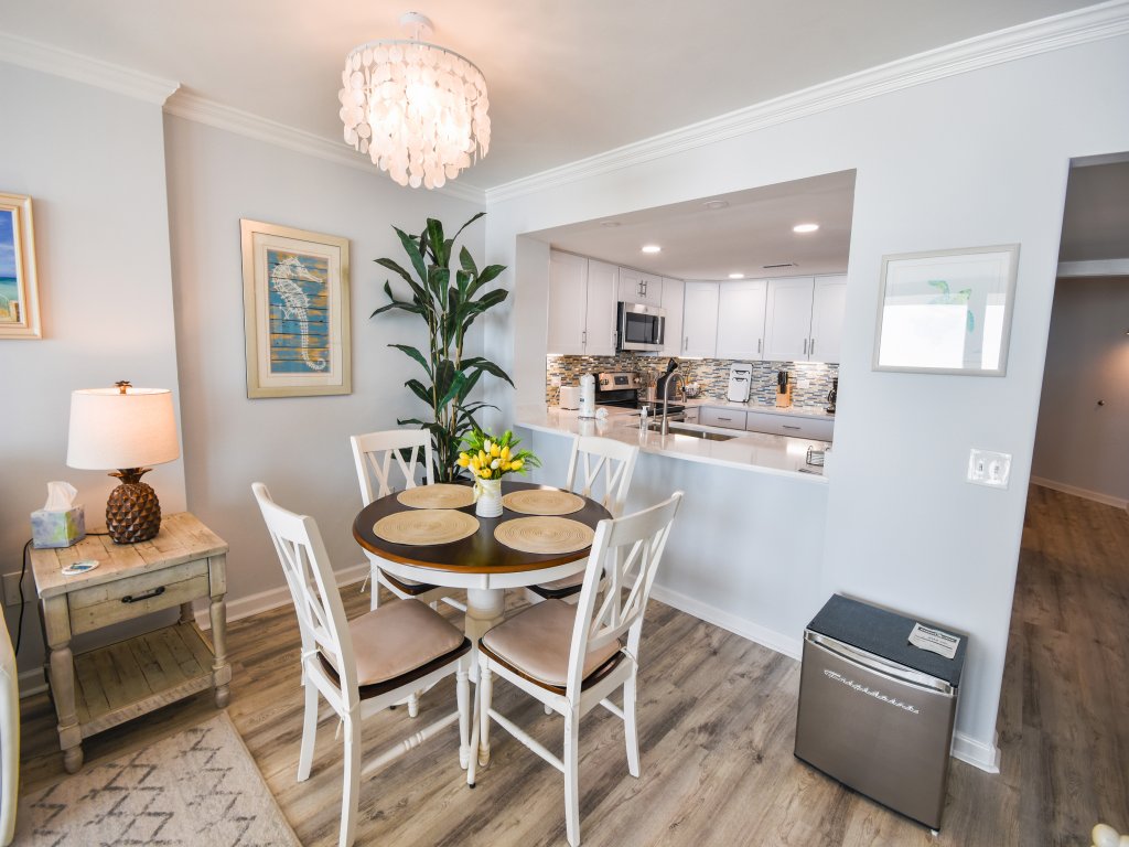 Ocean Creek KK-14 Vacation Rental in Myrtle Beach - RedAwning