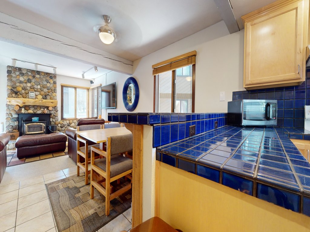 Wildflower #51 Vacation Rental in Mammoth Lakes - RedAwning