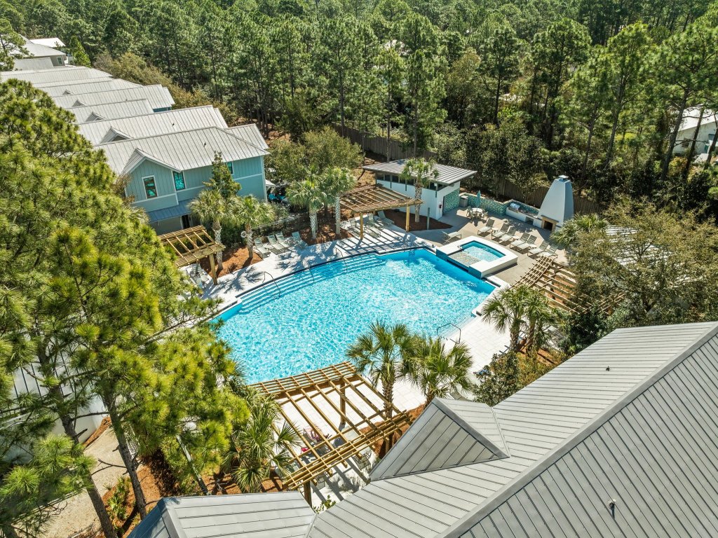 107 Sunflower Street Vacation Rental in Santa Rosa Beach - RedAwning