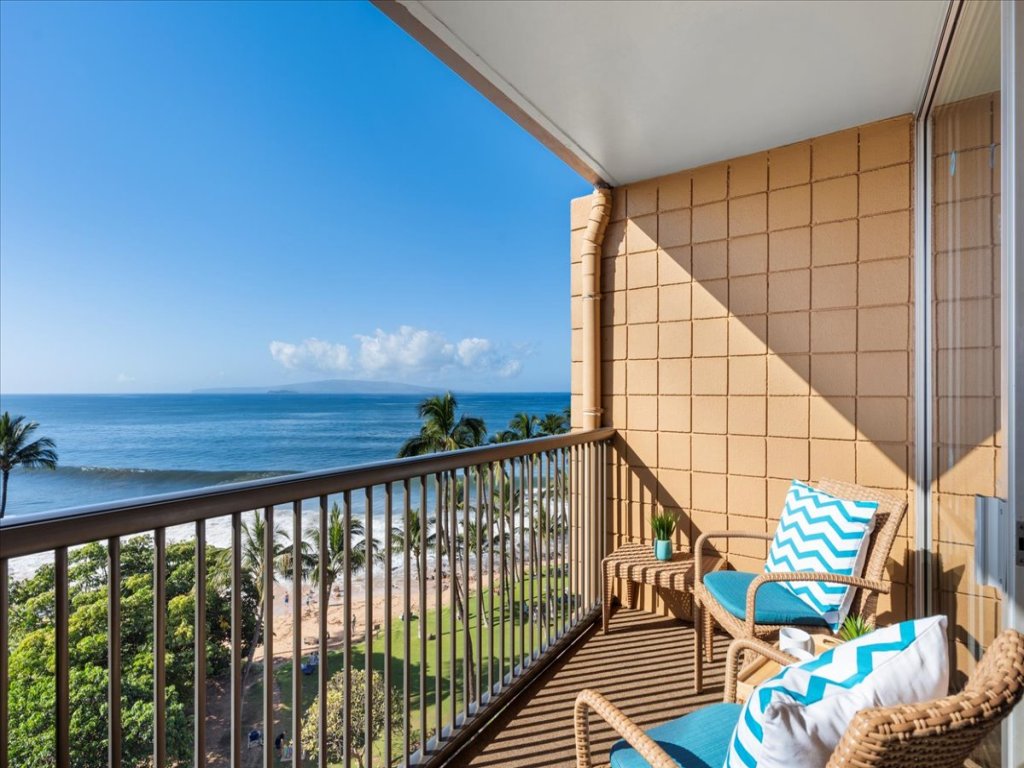 Mana Kai #814 Vacation Rental in Kihei - RedAwning