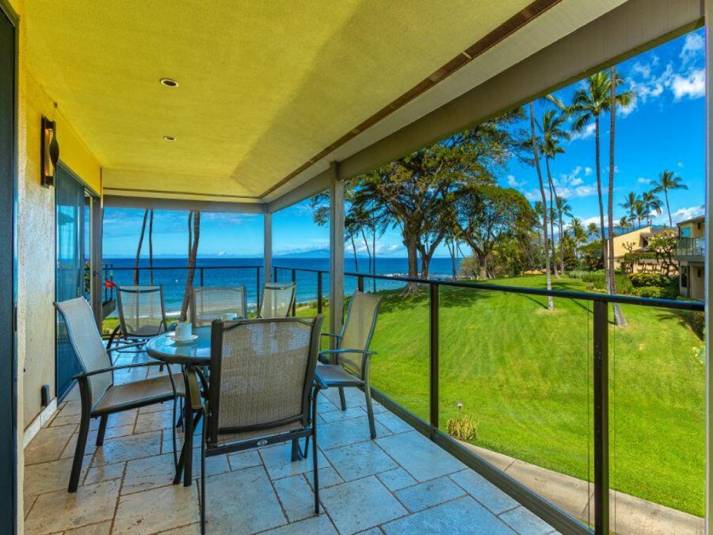 WAILEA ELUA, #1302  Vacation Rental in Hawaii - RedAwning