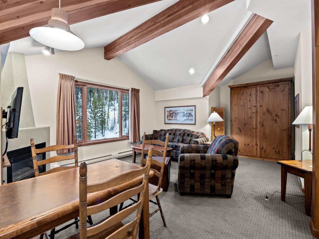 Cahilty #417 Vacation Rental - RedAwning