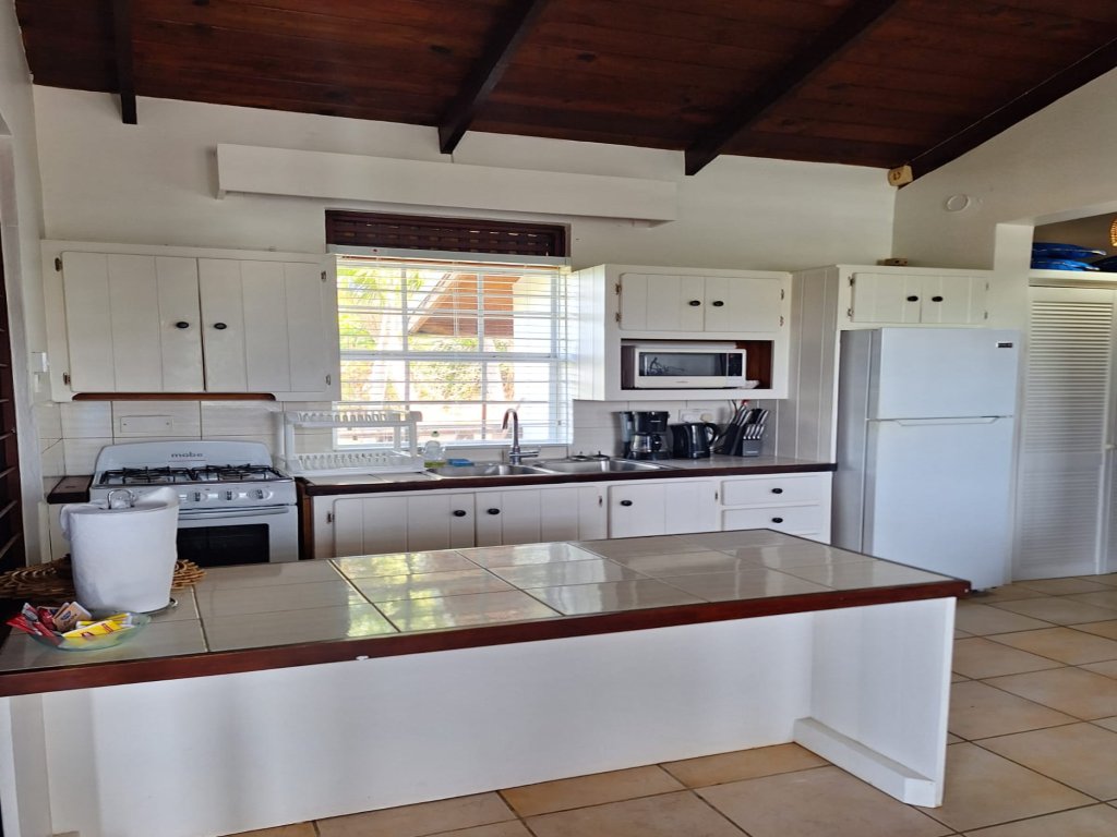 Orchid Cottage Vacation Rental - RedAwning