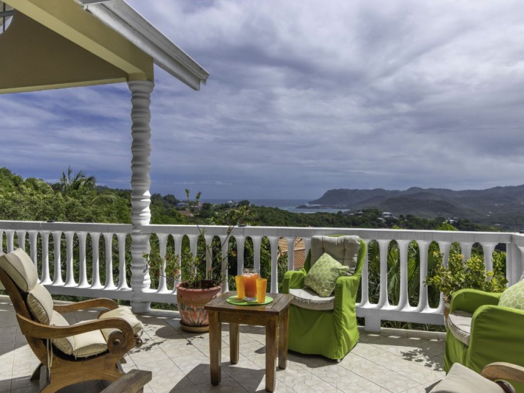 Villa Decaj (Full House Rate) Vacation Rental - RedAwning