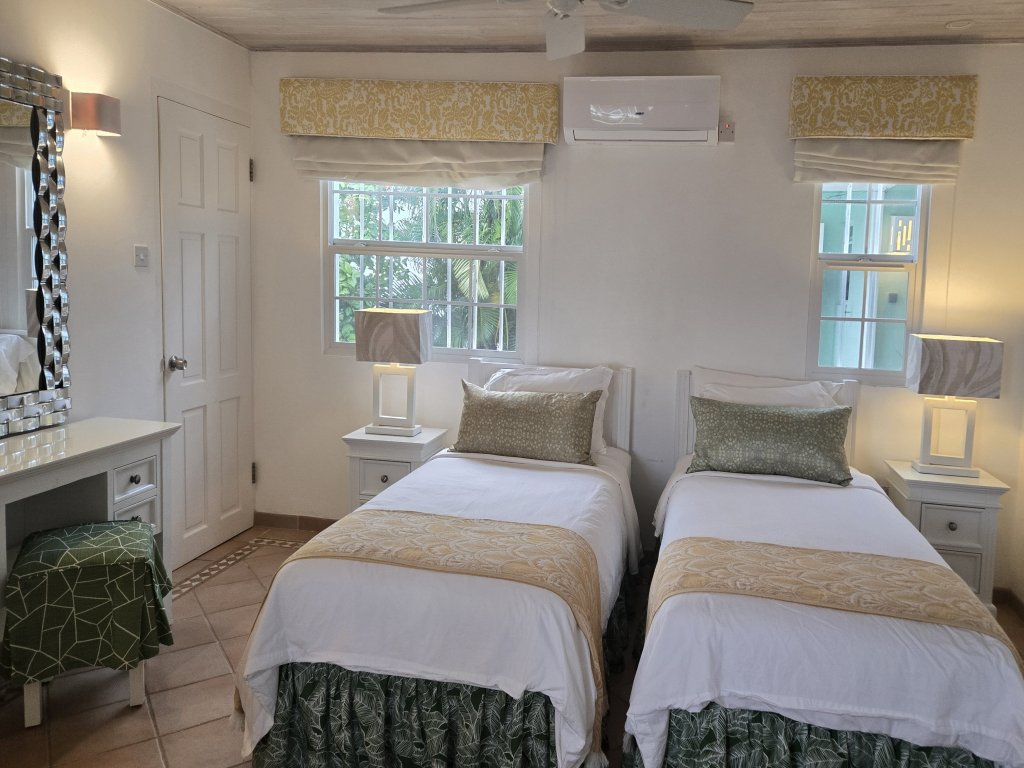 Saline Reef (1 - 2 bedroom rate) Vacation Rental - RedAwning
