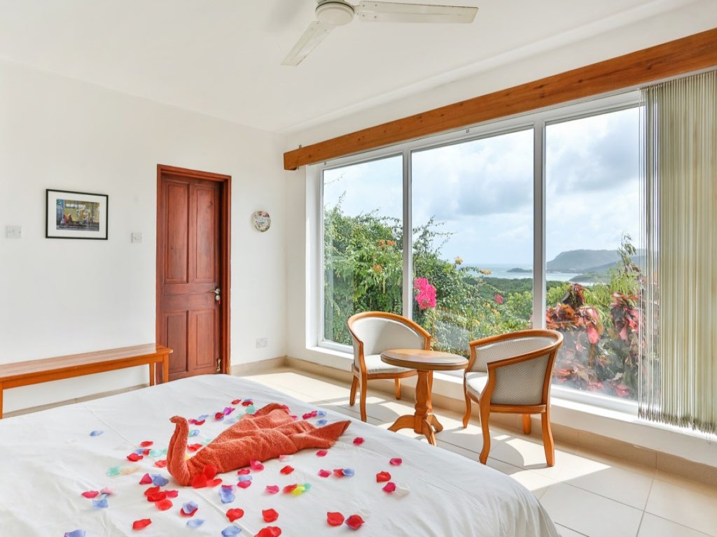 Villa Cadasse (Full House Rate) Vacation Rental - RedAwning