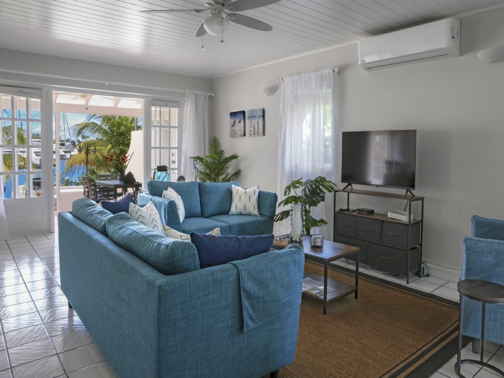 The Anchorage #5 (1 bedroom rate) Vacation Rental - RedAwning