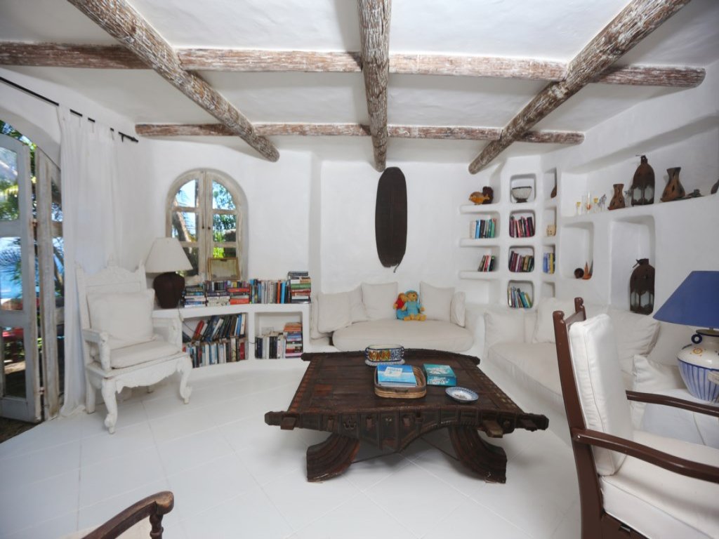 Smugglers Nest Vacation Rental - RedAwning