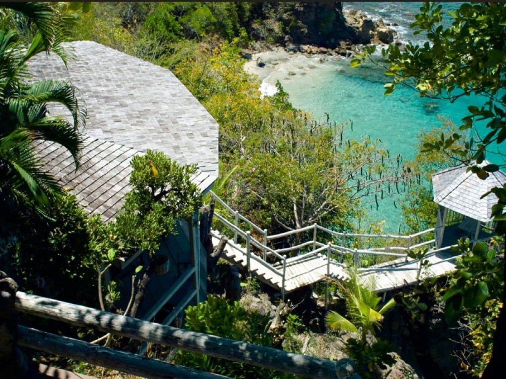 Smugglers Nest Vacation Rental - RedAwning