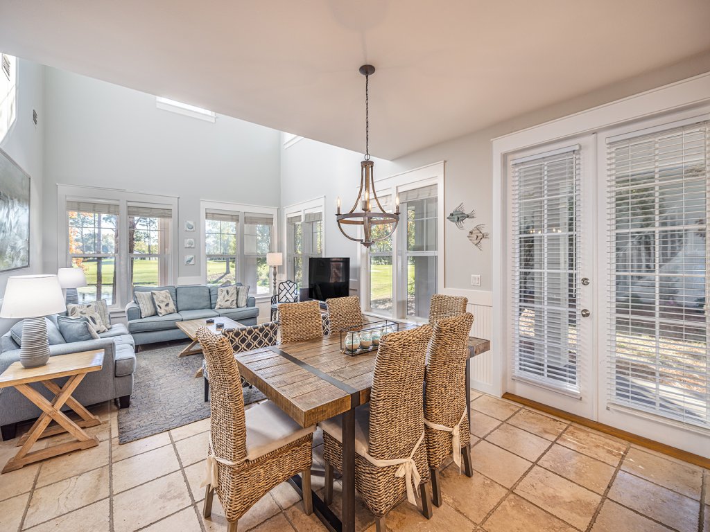 1282 Laurel Grove Vacation Rental in Miramar Beach - RedAwning