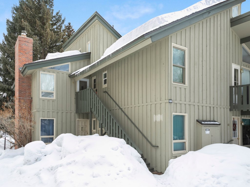 925 Red Sandstone Vacation Rental in Vail - RedAwning