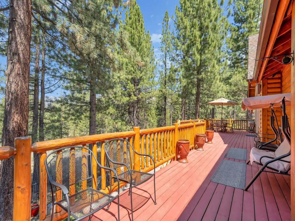 1603 Bel Aire Circle Vacation Rental in California - RedAwning