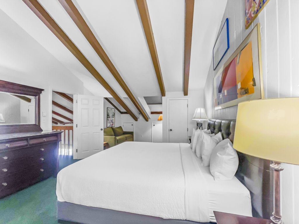 CM425 Copper Mtn Inn 5Br 5Ba Vacation Rental in Copper Mountain - RedAwning