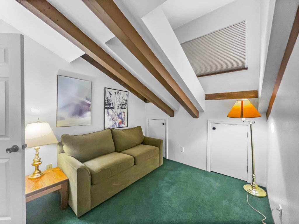 CM425 Copper Mtn Inn 5Br 5Ba Vacation Rental in Copper Mountain - RedAwning
