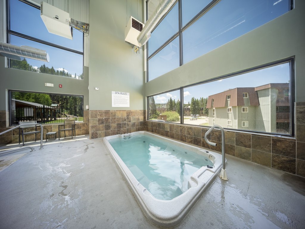 Hi Country Haus - 10-18 Vacation Rental in Winter Park - RedAwning