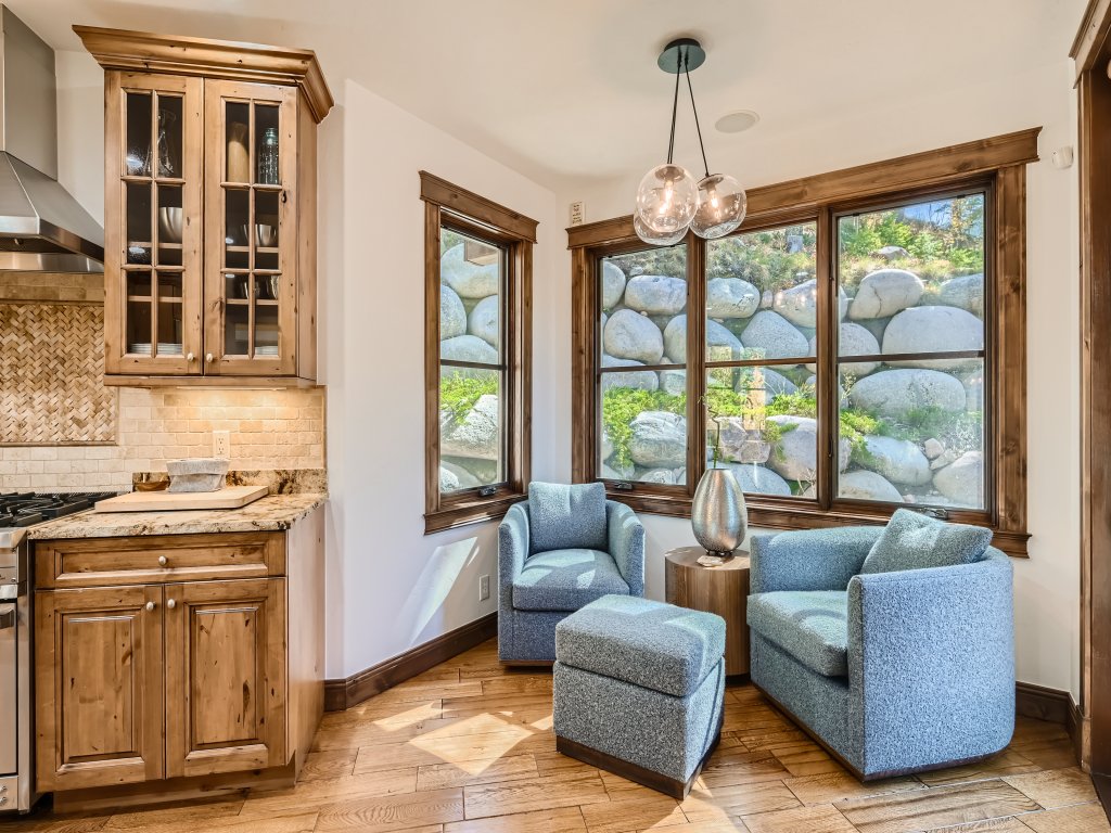 4418 Columbine Drive Vacation Rental in Vail - RedAwning