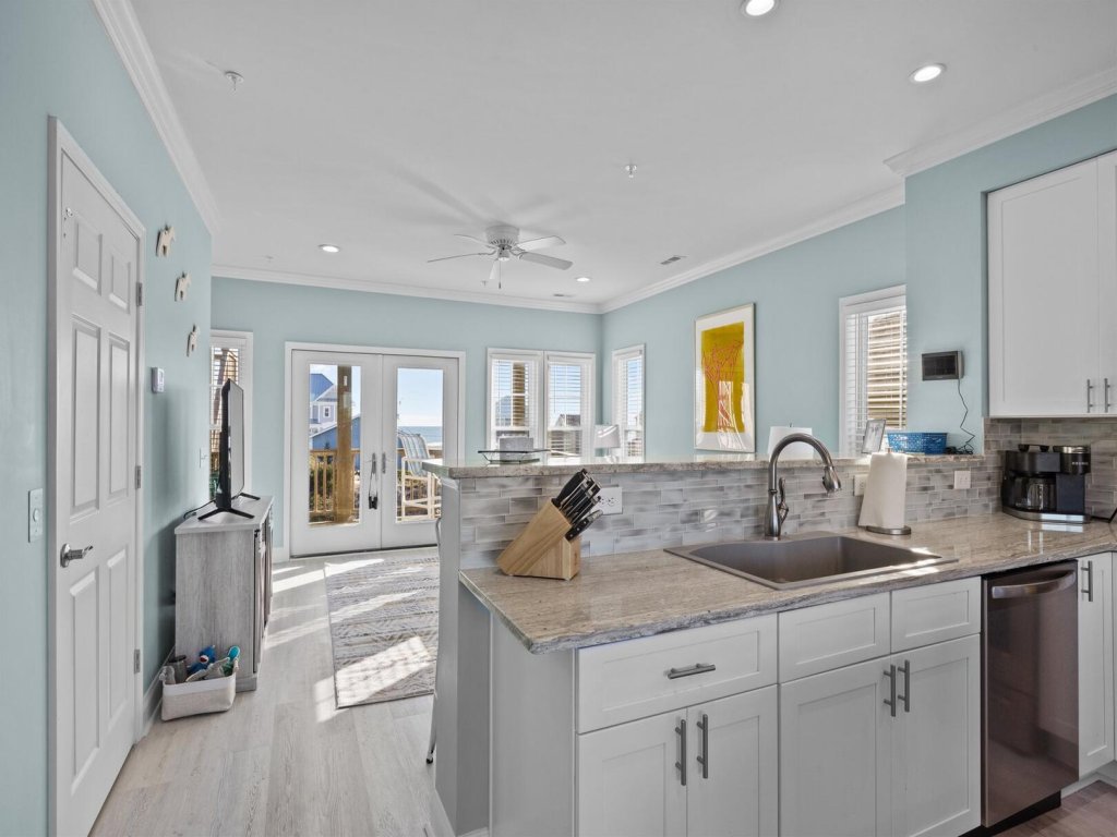 Atlantic Blue Vacation Rental in North Carolina - RedAwning