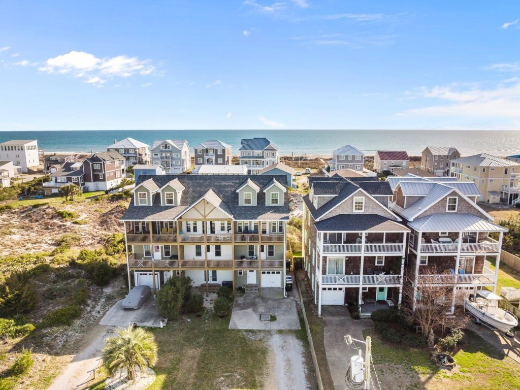 Atlantic Blue Vacation Rental in North Carolina - RedAwning