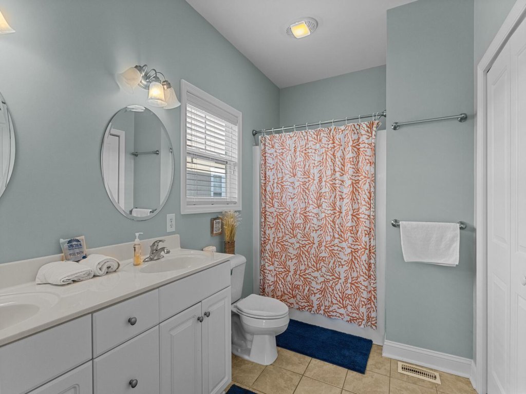Slack Tide Vacation Rental in North Carolina - RedAwning