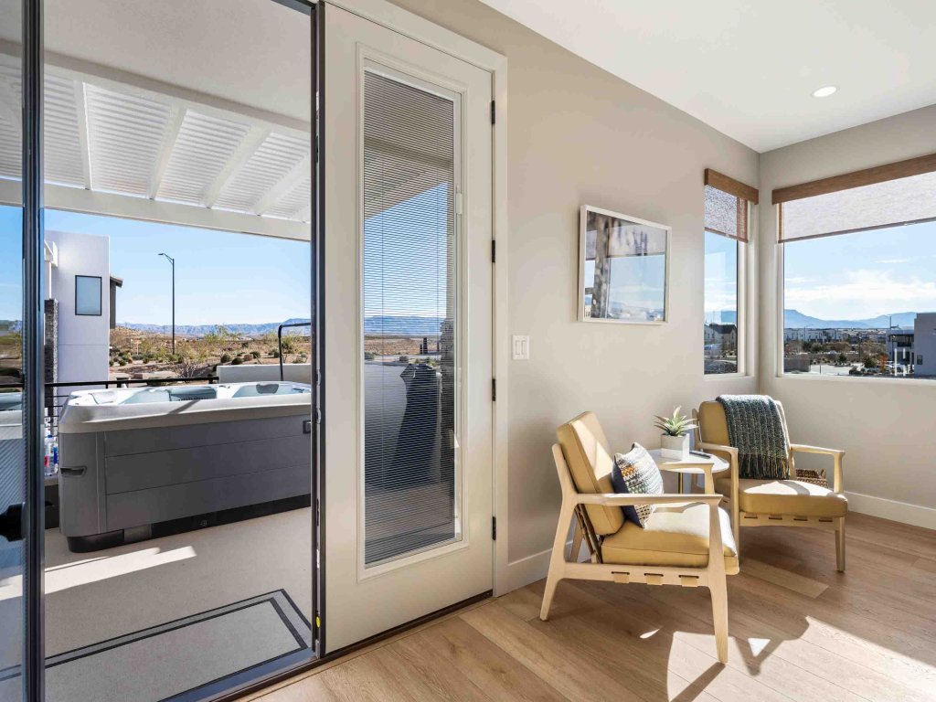 Ohana Hive Vacation Rental in St. George - RedAwning