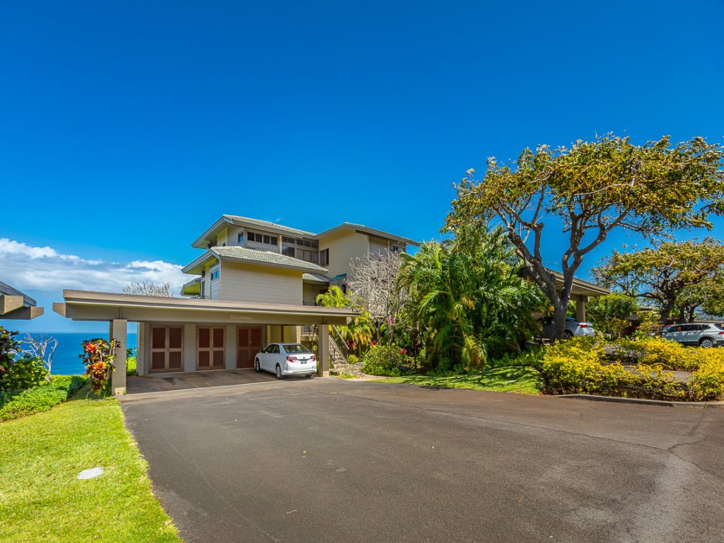 Kapalua Ridge Villas #2212 Vacation Rental in Lahaina - RedAwning