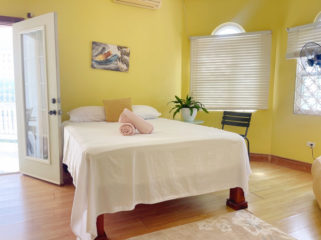 Skyline Suites Sunset Room Vacation Rental in US - RedAwning