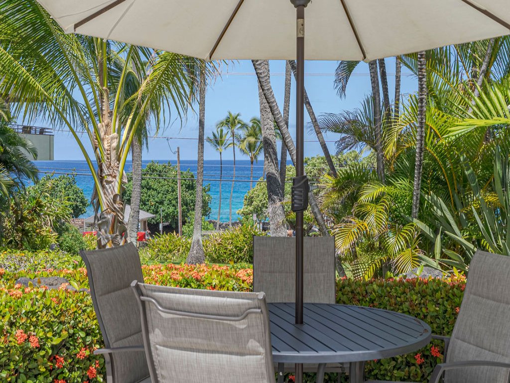 White Sands Village#325 Vacation Rental in Kailua Kona - RedAwning