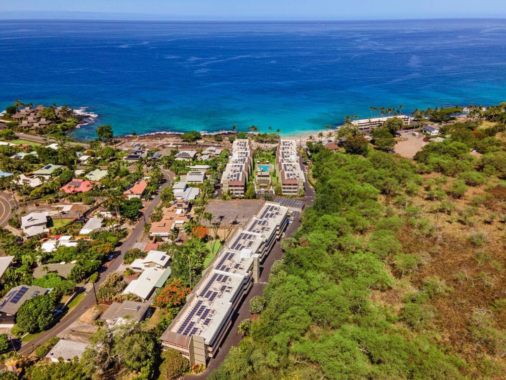 White Sands Village#325 Vacation Rental in Kailua Kona - RedAwning
