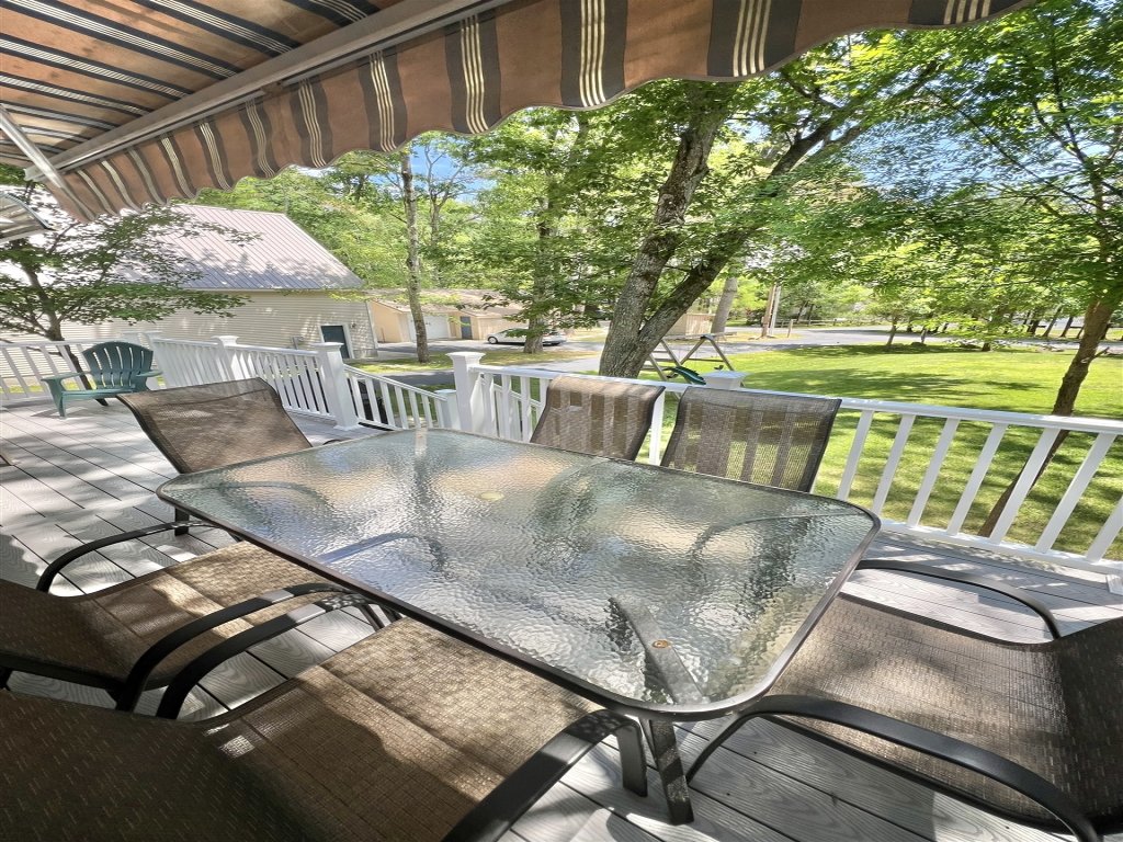 CAMP DRAGONFLY  LIMIT 10 Vacation Rental in Maine - RedAwning